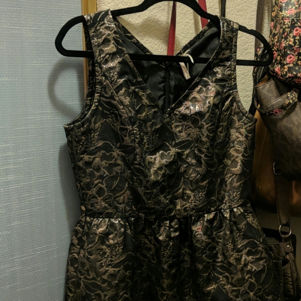 Short dress